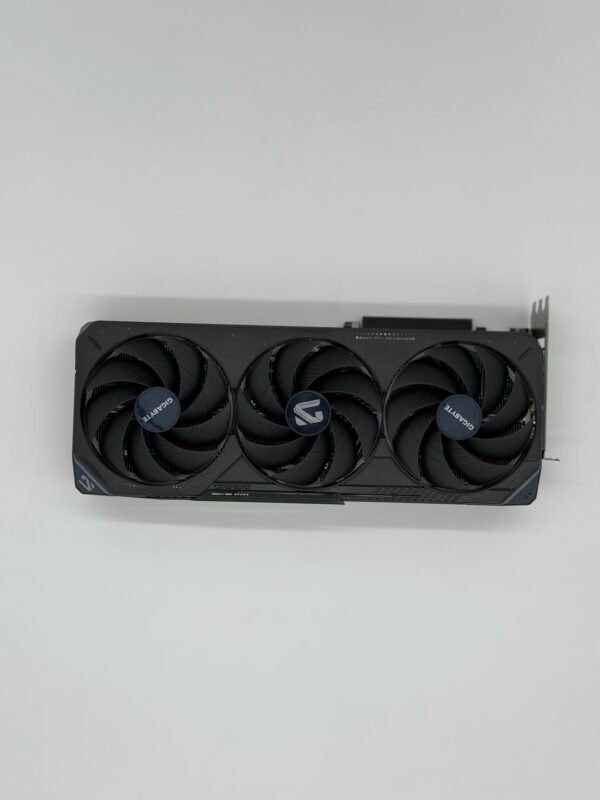 Gigabyte RTX 5070ti Gaming OC Front High View