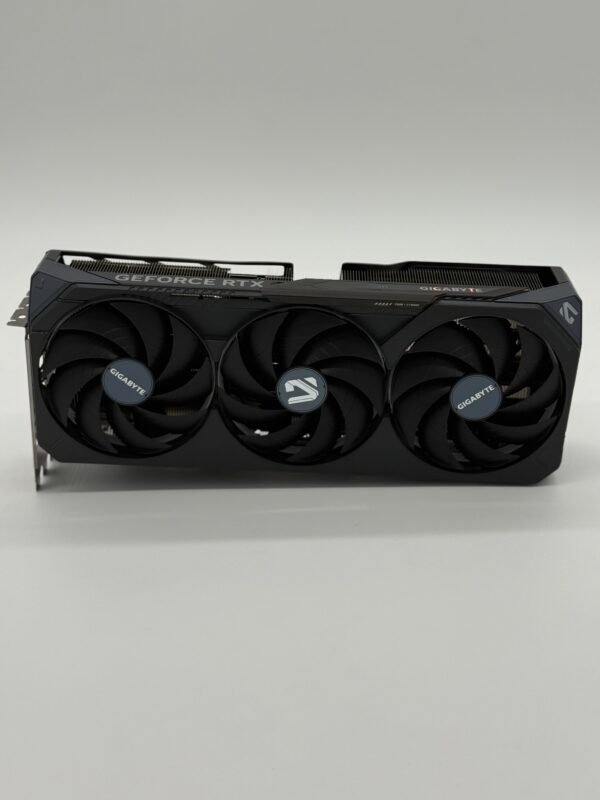Gigabyte RTX 5070ti Gaming OC Front View 2