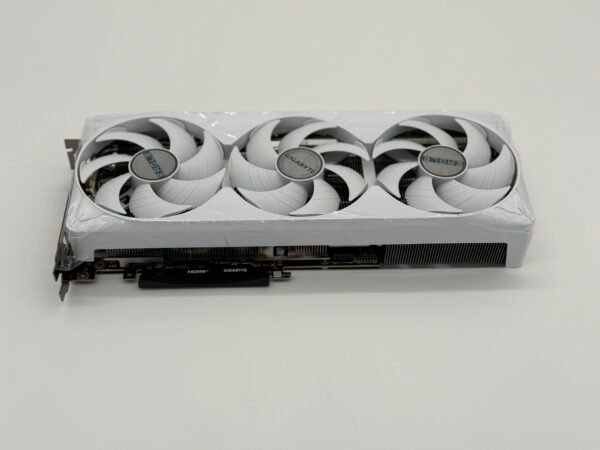 Gigabyte RTX 5070ti/5070 Eagle OC SFF ICE Front View 2
