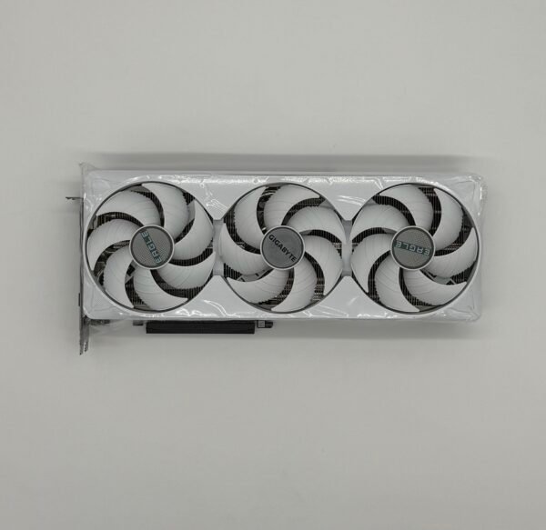 Gigabyte RTX 5070ti/5070 Eagle OC SFF ICE High Front View