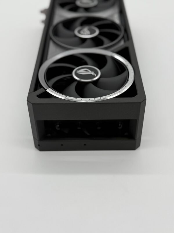 ASUS ROG Astral GeForce RTX 5080 16GB GDDR7 PCIe 5.0 Graphics Card - Image 6