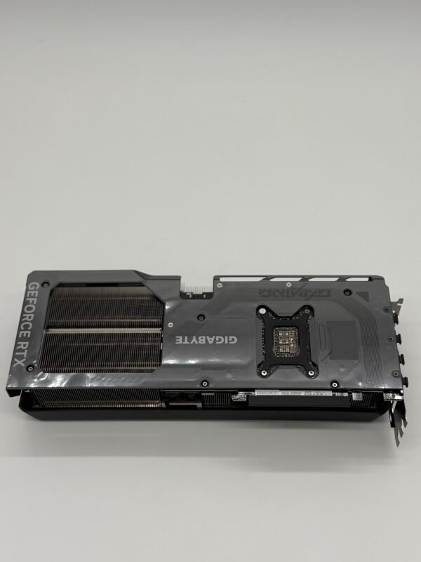 Gigabyte RTX 5080 Gaming OC Back Sky View