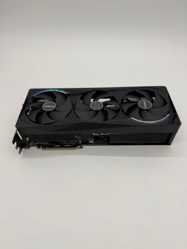 RTX 5080 AORUS MASTER Front Angled View