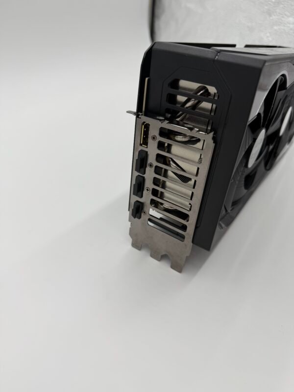 RTX 5080 AORUS MASTER Back Display Port View