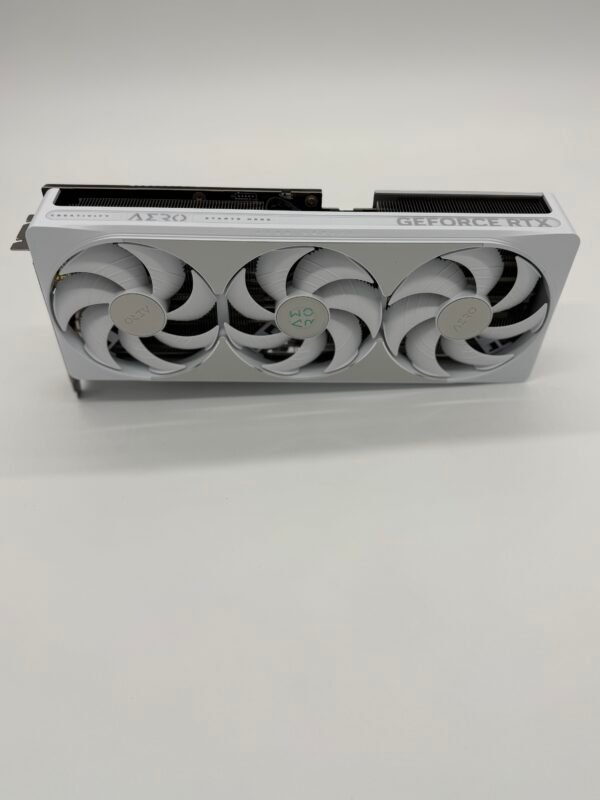 GIGABYTE GeForce RTX 5070 Ti AERO OC 16GB GDDR7 PCIe 5.0 Graphics Card – White