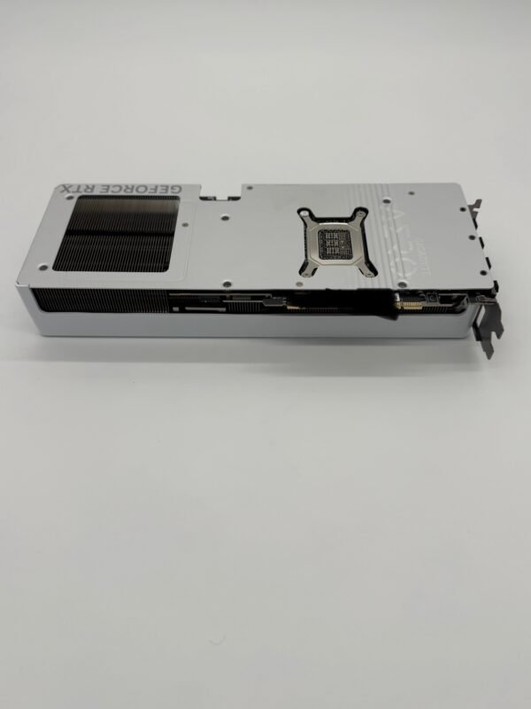 GIGABYTE GeForce RTX 5070 Ti AERO OC 16GB GDDR7 PCIe 5.0 Graphics Card – White - Image 10