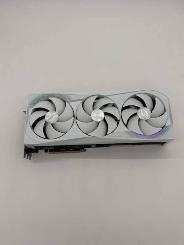 GIGABYTE GeForce RTX 5080 AORUS MASTER ICE 16GB GDDR7 PCIe 5.0 Graphics Card - Image 7