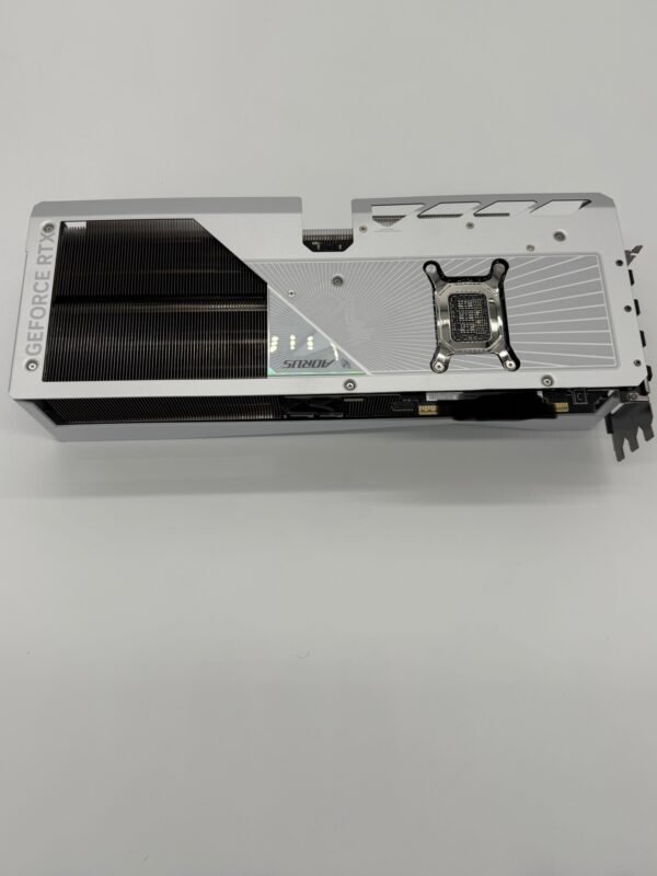 GIGABYTE GeForce RTX 5080 AORUS MASTER ICE 16GB GDDR7 PCIe 5.0 Graphics Card - Image 3