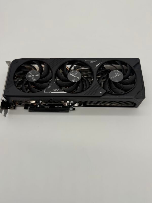 GIGABYTE GeForce RTX 5070 Ti WINDFORCE OC SFF 16GB GDDR7 PCIe 5.0 Graphics Card - Image 3