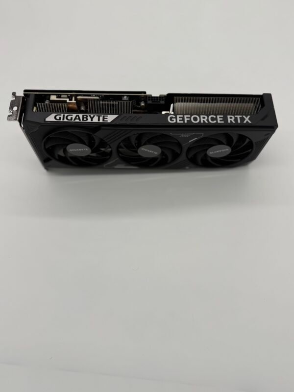 GIGABYTE GeForce RTX 5070 Ti WINDFORCE OC SFF 16GB GDDR7 PCIe 5.0 Graphics Card - Image 2