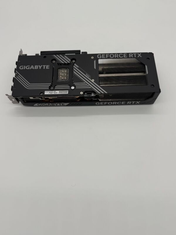 GIGABYTE GeForce RTX 5070 Ti WINDFORCE OC SFF 16GB GDDR7 PCIe 5.0 Graphics Card - Image 6